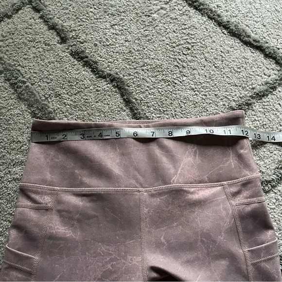 ZYIA LEGGINGS PINK DIGITAL GRANITE POCKET LIGHT N TIGHT HI-RISE 7/8 4 - Picture 9 of 9